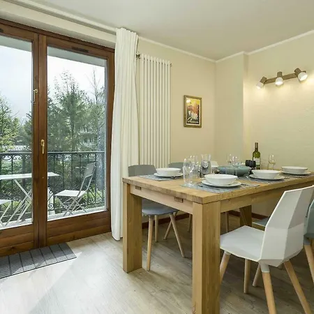 Apartament Ensa, Alpes Agency, Chamonix, Sleeps 4