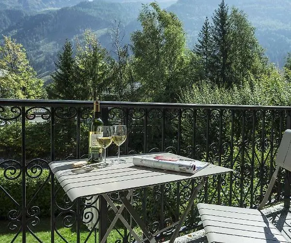 Apartment Ensa, Alpes Agency, Central Chamonix, Sleeps 4 * Chamonix Mont Blanc